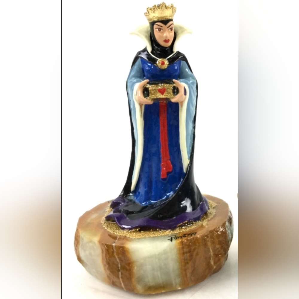 RARE Ron Lee's Snow Whites Evil Queen sculpture. Signed limited edition.
